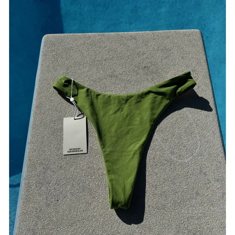Monday Swimwear Capri Thing Jungle Size S
